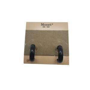 Signed Vintage MONET New York Black Enamel Gold Tone Hoop Clip-On Earrings Card